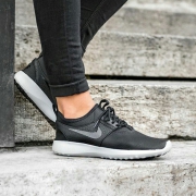 耐克（NIKE）  JUVENATE PRM 女款运动鞋 皮革鞋面 质感出色