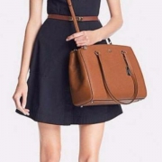 COACH 蔻驰 女士真皮手提斜挎包 3.5折 $139.99