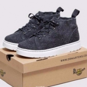 Dr. Martens 男士5孔麂皮短靴 两色 3折 $33