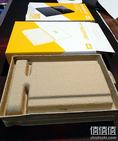 开箱晒单，WD 西部数据 NEW MY PASSPORT 4TB移动硬盘，WD 西部数据移动硬盘怎么样？移动硬盘哪个牌子好？