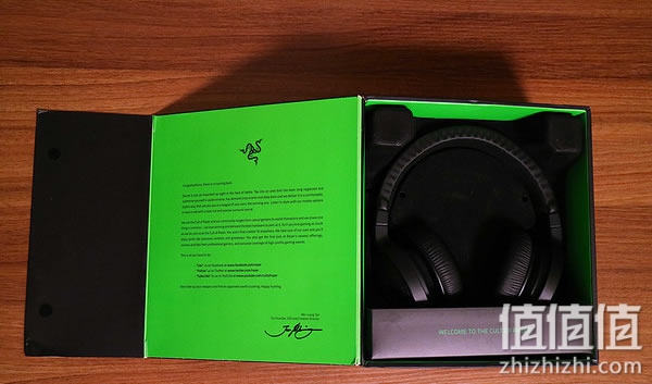 雷蛇 Razer 北海巨妖7.1幻彩版游戏耳机开箱