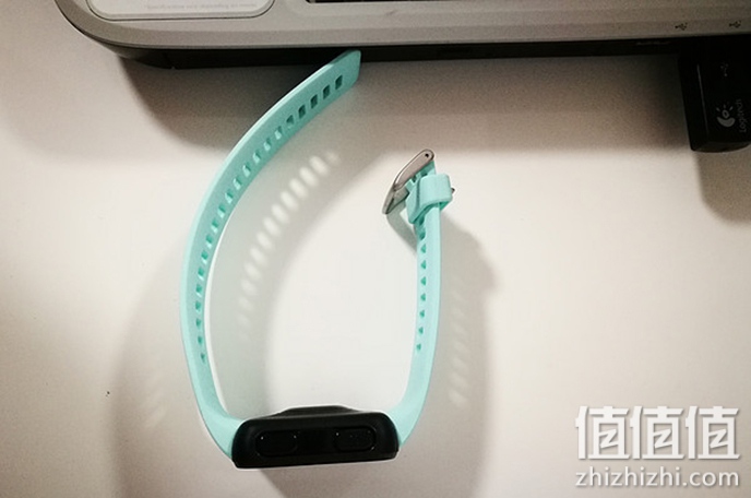 garmin forerunner 35，佳明智能运动表怎么样？GARMIN 佳明 Forerunner 35 智能运动表