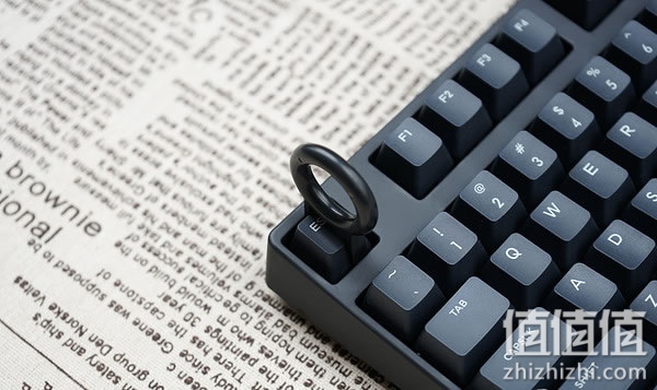 酷冷至尊烈焰枪87 V2机械键盘开箱