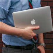 Apple苹果MacBook Air 13.3英寸笔记本电脑  MMGG2LL/A