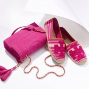 Tory Burch 托里·伯奇  Fleming Snake女士真皮链条小号单肩包 5折$247.99