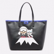 Karl Lagerfeld全线女包5折起+额外8折， 女士MOUNTAIN真皮托特包 2色 4折£100