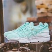 ASICS 亚瑟士 GEL-LYTE V "SNOWFLAKE" 女款休闲运动鞋
