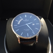 依度（Edox） 83010-3N-NIN 自动机械男表 Les Vauberts系列