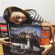 乐高旗舰: LEGO Technic 梅赛德斯奔驰 Arocs 3245 42043 卡车