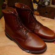 Dr. Martens 真皮8眼马丁靴 3.7折 新低$55
