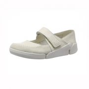 Clarks Tri Amanda 261156174 女士平底鞋