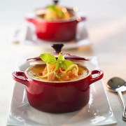 酷彩（Le Creuset）  陶瓷小锅带盖200ML 两色可选