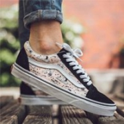 手快有手慢无！Vans X Peanuts 限量合作系列发售啦