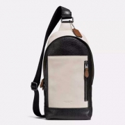 国内￥4500，COACH 蔻驰 MANHATTAN男士真皮单肩包 $159.38（$187.5 额外85折）