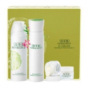 HERBORIST 佰草集 新玉润菁润套装 洁面泡150ml+菁华水150ml+15g*2+舒肤佳 沐浴露 720ml
