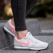2017年新款！NIKE耐克女子WMNS NIKE MD RUNNER 2复刻鞋/运动鞋  米灰蓝配色