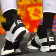 国内￥2790，17年新款  Y-3  Kydo 男士运动鞋 新低$135 2色