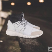 小椰子，国内￥1299 adidas 阿迪达斯  TUBULAR DOOM BA7554男士运动鞋 直邮含税