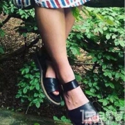 限36码，17年夏季新款 Clarks 其乐 Ferni Fame女士真皮平底凉鞋 Prime会员免费直邮含税