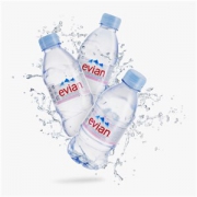 evian 依云 矿泉水 330ml*24瓶+￼￼圣碧涛 天然矿泉水 充气 1.5L*6瓶