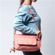 Kipling 凯浦林SYRO 女士单肩斜跨包 夏日花卉00S