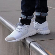 adidas 阿迪达斯 TUBULAR DOOM BA7554 男士休闲运动鞋
