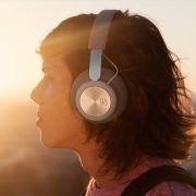 B&O（Bang & Olufsen） BeoPlay H4 无线蓝牙耳机 包耳式