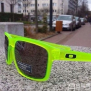 Oakley 欧克利 Silver Prizm系列 刀锋休闲偏光太阳镜 3折 $59.99