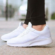 耐克（NIKE）  TANJUN 女款运动鞋