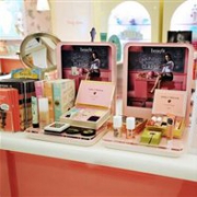 Lookfantastic现有Benefit 贝玲妃彩妆全线8折+额外8折热卖