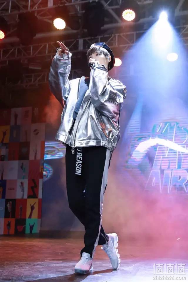 黑魂，Nike Air Vapormax 运动跑步鞋开箱