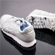 Onitsuka Tiger 鬼冢虎 Colorado 85 SUMINAGASHI 中性复古休闲鞋