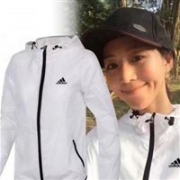 张钧甯同款！adidas 阿迪达斯 梭织茄克 皮肤衣 白色