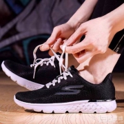 镇店之宝，Skechers 斯凯奇 GO RUN 400 女士时尚复古轻质跑鞋 14351 4色可选