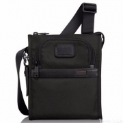 TUMI Alpha 2系列 22110D2 弹导尼龙单肩斜跨包