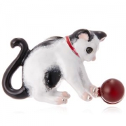 VENDOME BOUTIQUE 小猫玩球天然玛瑙胸针