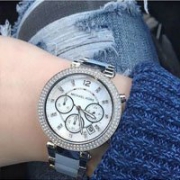 七夕好礼：Michael Kors Parker 镶钻施华洛世奇水晶珍珠母贝石英女表
