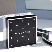 GIVENCHY 纪梵希 全线8折，17年夏季限量版 轻盈无痕四色散粉 £31.2