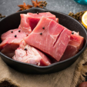 限地区： 牛腩块 500g*3件+去骨小牛腿肉 500g*2件+牛腱子 1kg+炖汤牛骨 400g    103.4元包邮（203.4-100）