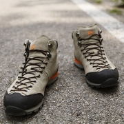秋天到，来双TPREAD 探路者KFAE91310 户外徒步鞋