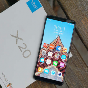 vivo X20 全面屏手机 4GB+64GB 后置双摄 拍人像更美