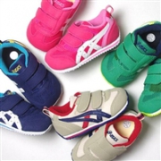 乐天福袋8件套：Asics亚瑟士IDAHO BABY 3童鞋4双+鞋垫4双