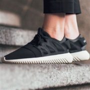 jimmyjazz现有精选Adidas Tubular 小椰子专场