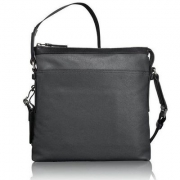 Tumi 途米 Mission Bartlett真皮斜挎包 $159.91