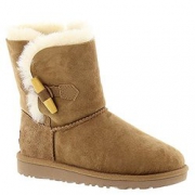 UGG Ebony 大童牛角扣雪地靴