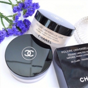 CHANEL 香奈儿 POUDRE UNIVERSELLE轻盈蜜粉 散粉