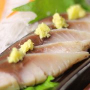 限地区！Seamix 禧美 冷冻北海道鰤鱼切段200g  9.9元 （32元，买一赠一+99元5件）