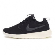 NIKE 耐克 ROSHE TWO 男款休闲运动鞋