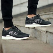 Asics 亚瑟士 Gel-Lyte III 中性款经典复古跑鞋H6S3L $39.99