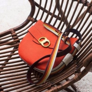 17年海报款，Tory Burch 托里·伯奇 GEMINI LINK真皮斜挎包  3.6折$219（$269 额外8折）